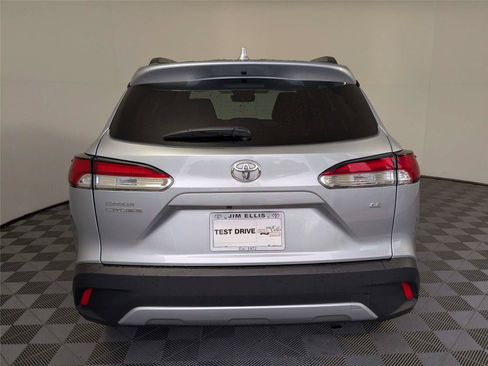 Certified 2024 Toyota Corolla Cross LE FWD image 6