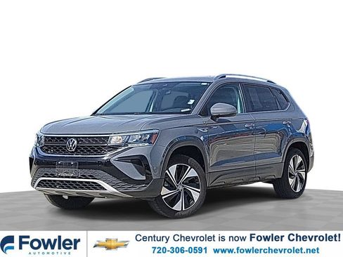 Used 2023 Volkswagen Taos SE AWD/4WD image 1