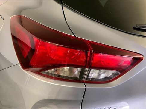 Used 2024 Chevrolet TrailBlazer LT FWD image 27