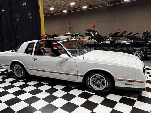 Used 1987 Chevrolet Monte Carlo SS image 10