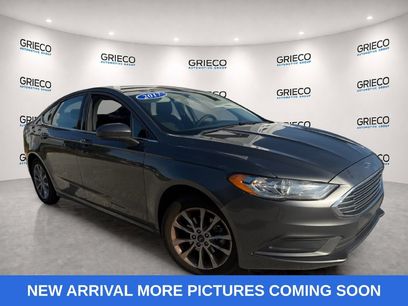Used 2017 Ford Fusion SE w/ Fusion SE Technology Package