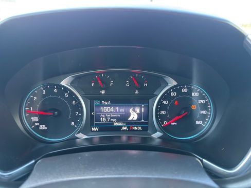 Used 2021 Chevrolet Equinox LT image 24