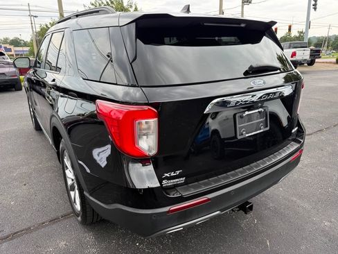Used 2021 Ford Explorer XLT w/ Equipment Group 202A AWD/4WD image 8