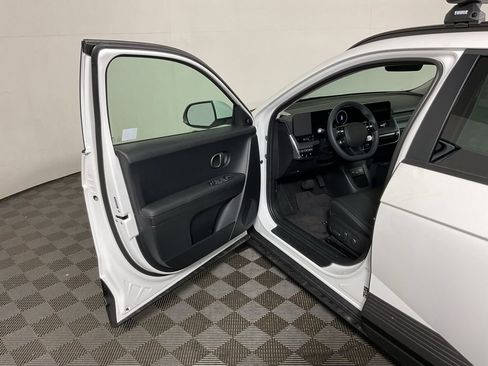 New 2025 Hyundai Ioniq 5 SEL image 19