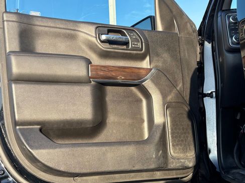 Used 2020 GMC Sierra 1500 SLT image 10