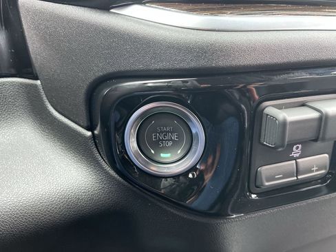New 2026 GMC Sierra 1500 Elevation w/ Elevation Premium Package AWD/4WD image 17