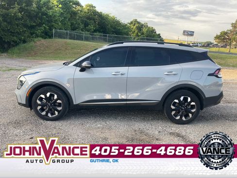 Used 2023 Kia Sportage X-Line AWD/4WD image 2