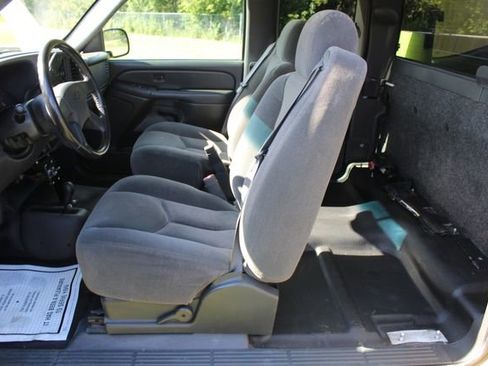 Used 2007 Chevrolet Silverado 2500 LT w/ Heavy-Duty Power Package image 20