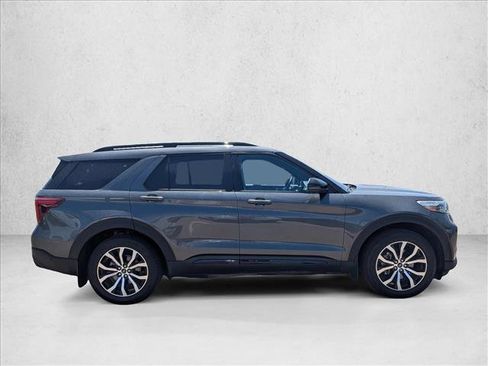 Certified 2020 Ford Explorer ST w/ Premium Technology Package AWD/4WD image 4