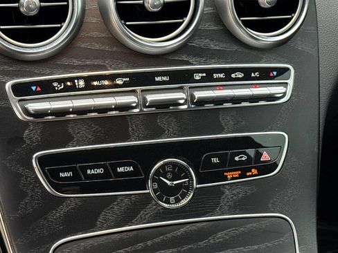 Used 2019 Mercedes-Benz C 300 4MATIC Sedan image 34