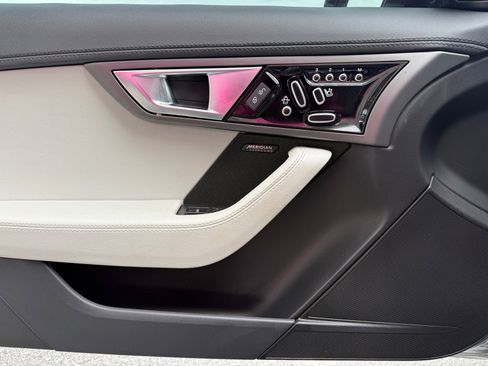 Used 2017 Jaguar F-TYPE Coupe RWD image 37