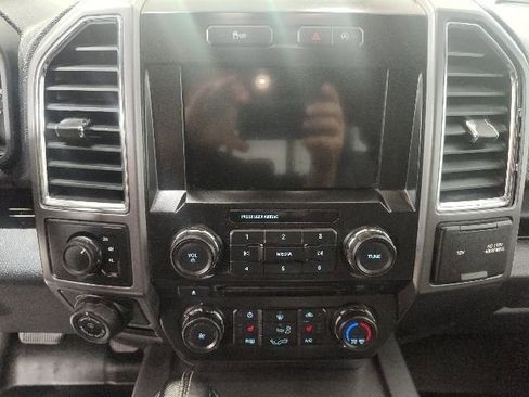 Used 2016 Ford F150 XLT w/ Equipment Group 302A Luxury AWD/4WD image 24