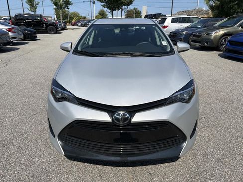 Used 2019 Toyota Corolla L FWD image 2