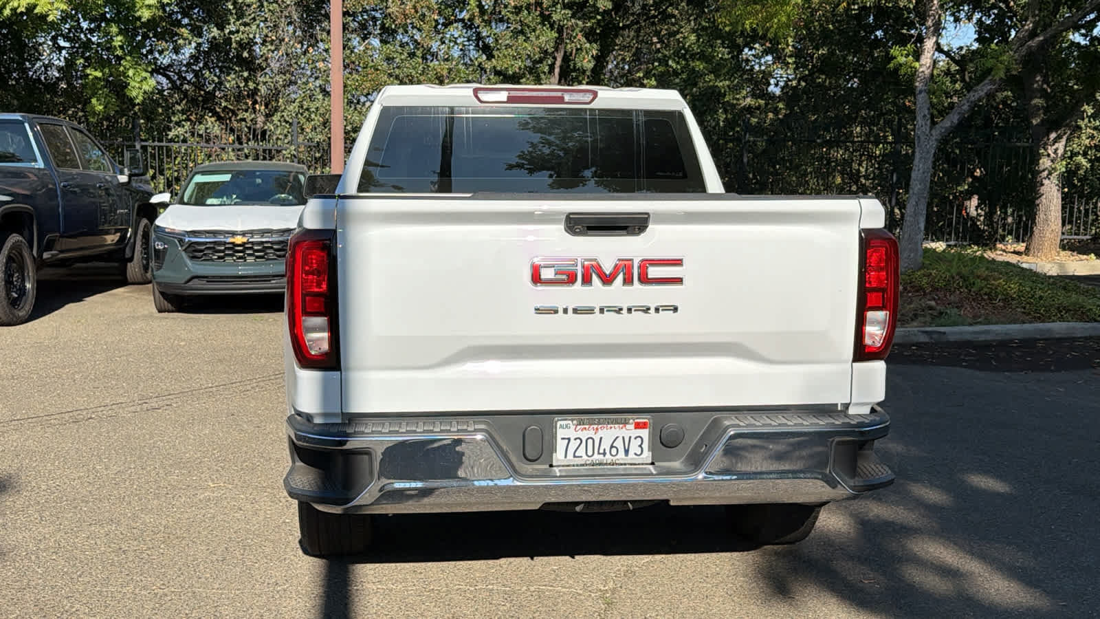 Used 2023 GMC Sierra 1500 Pro AWD/4WD image 6