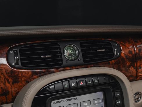 Used 2006 Jaguar XJ Vanden Plas RWD image 52