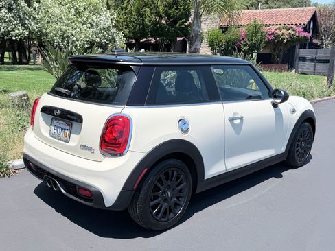 Used 2015 MINI Cooper S FWD image 6