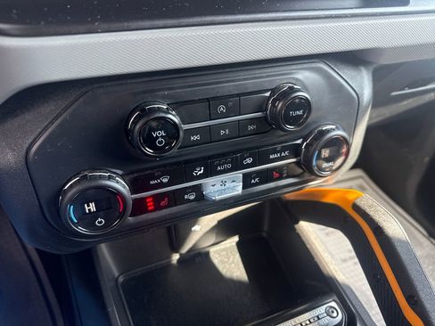 Used 2023 Ford Bronco Badlands AWD/4WD image 39