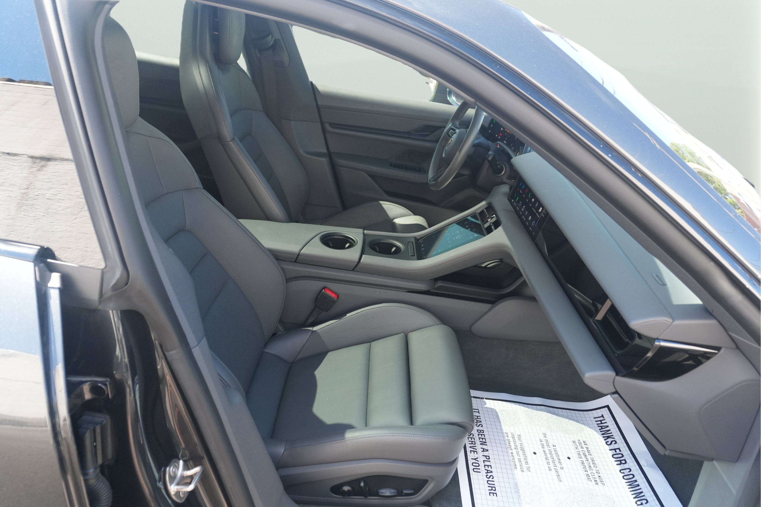 Used 2021 Porsche Taycan 4S AWD/4WD image 31