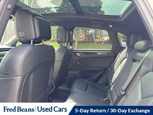Used 2022 Porsche Macan S AWD/4WD image 14