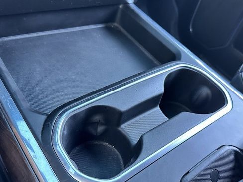 Used 2024 Chevrolet Silverado 2500 LTZ w/ LTZ Convenience Package image 17