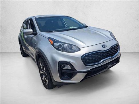 Used 2022 Kia Sportage LX AWD/4WD image 2