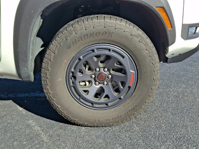 Used 2026 Nissan Frontier PRO-4X AWD/4WD image 8