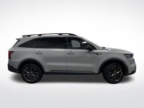 Used 2022 Kia Sorento X-Line EX image 2