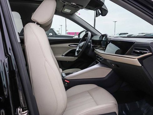 Used 2025 Audi Q5 Premium w/ Convenience Package AWD/4WD image 21