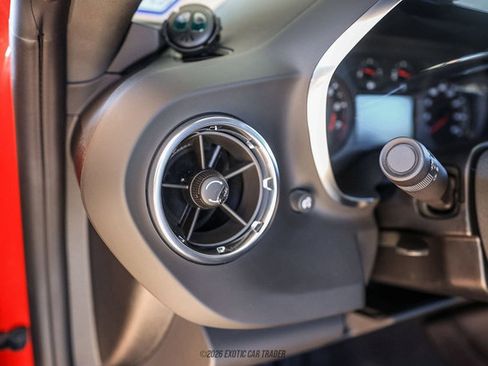 Used 2020 Chevrolet Camaro LT image 21