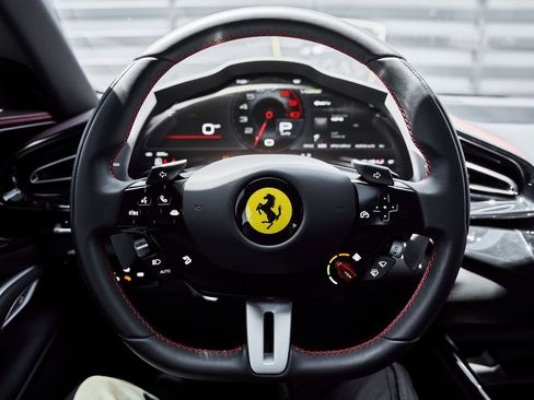 Used 2025 Ferrari Purosangue AWD/4WD image 70