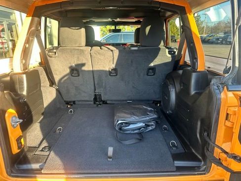 Used 2021 Jeep Wrangler Unlimited Rubicon image 19