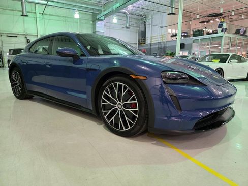 Used 2023 Porsche Taycan 4S AWD/4WD image 20