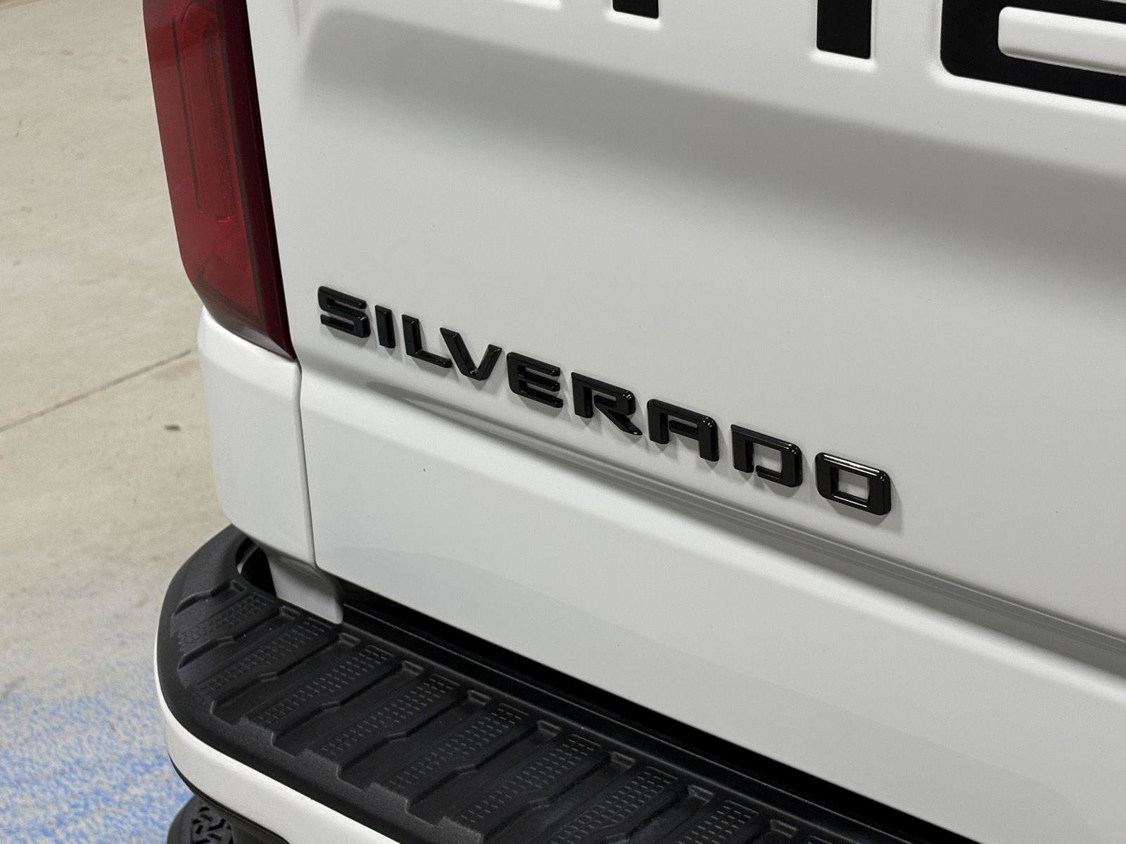 Used 2023 Chevrolet Silverado 1500 RST AWD/4WD image 13