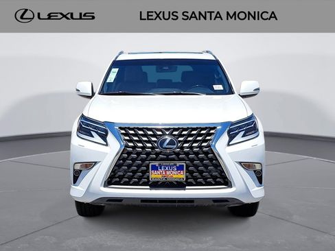 Used 2021 Lexus GX 460 Premium w/ Premium Package AWD/4WD image 2
