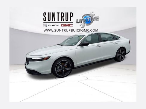 Used 2024 Honda Accord Sport image 1