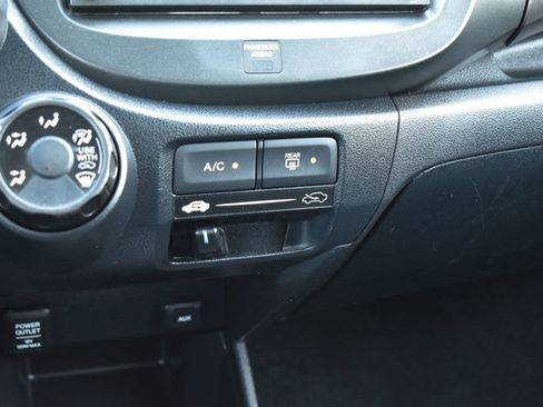 Used 2013 Honda Fit Sport image 34