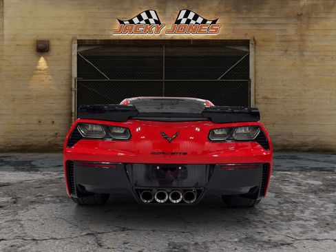 Used 2015 Chevrolet Corvette Z06 w/ 3LZ Preferred Equipment Group image 8