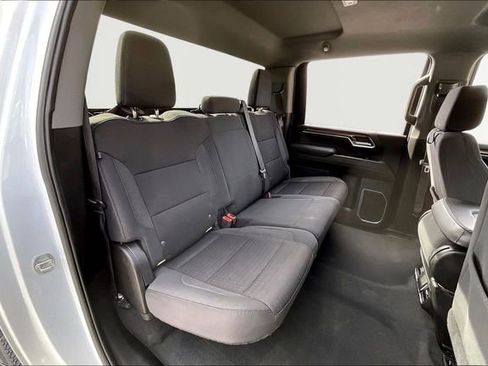 Used 2024 Chevrolet Silverado 2500 LT image 17