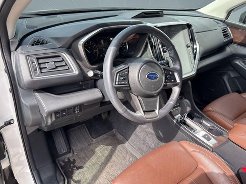Used 2023 Subaru Ascent Touring image 4