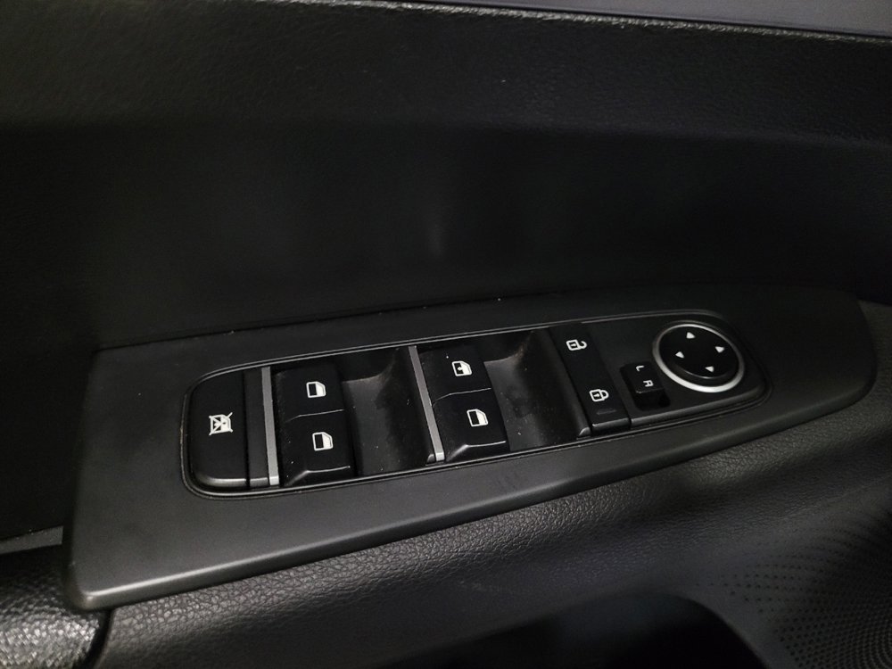 Used 2022 Kia Forte LXS FWD image 27