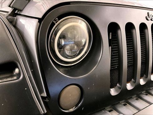 Used 2016 Jeep Wrangler Unlimited Sport AWD/4WD image 28