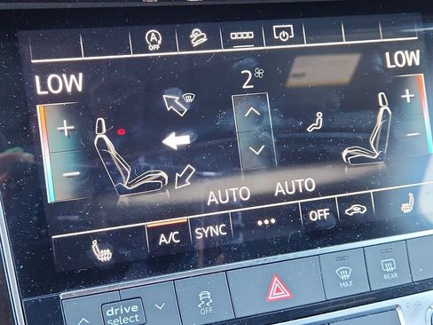 Used 2025 Audi Q7 3.0T Premium Plus AWD/4WD image 22