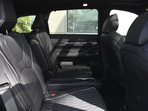 New 2026 INFINITI QX60 Autograph w/ Dark Cargo Package image 31