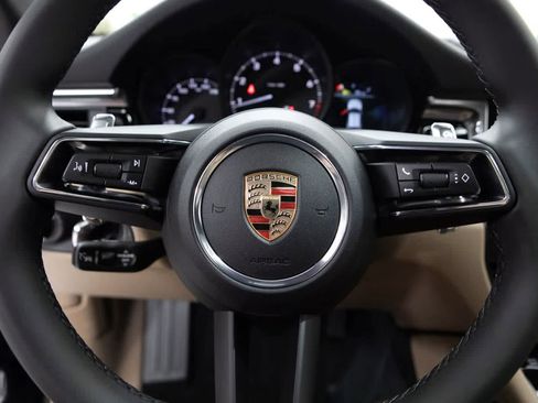 Certified 2026 Porsche Macan AWD/4WD image 14