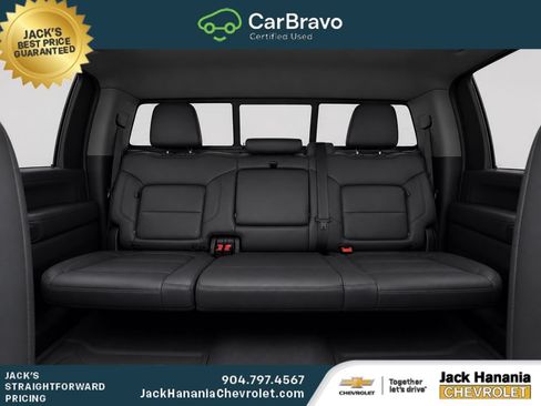 Used 2022 GMC Sierra 2500 Denali w/ Denali Black Diamond Edition AWD/4WD image 18