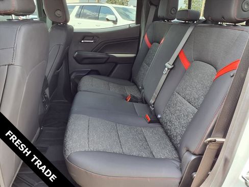 Used 2025 Chevrolet Colorado Z71 w/ Technology Package image 25