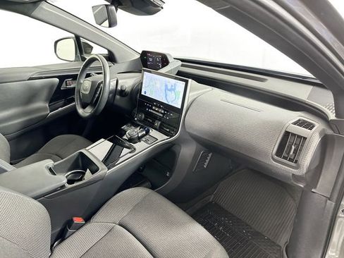 Used 2023 Toyota bZ4X XLE image 27