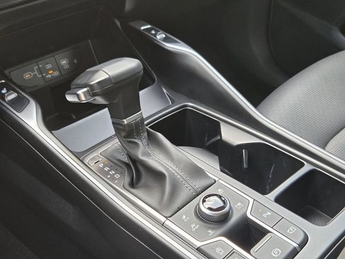 New 2025 Kia Sorento S AWD/4WD image 17