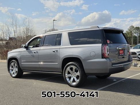 Used 2020 GMC Yukon XL Denali w/ Denali Ultimate Package image 3