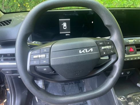 Used 2025 Kia K4 FWD image 27